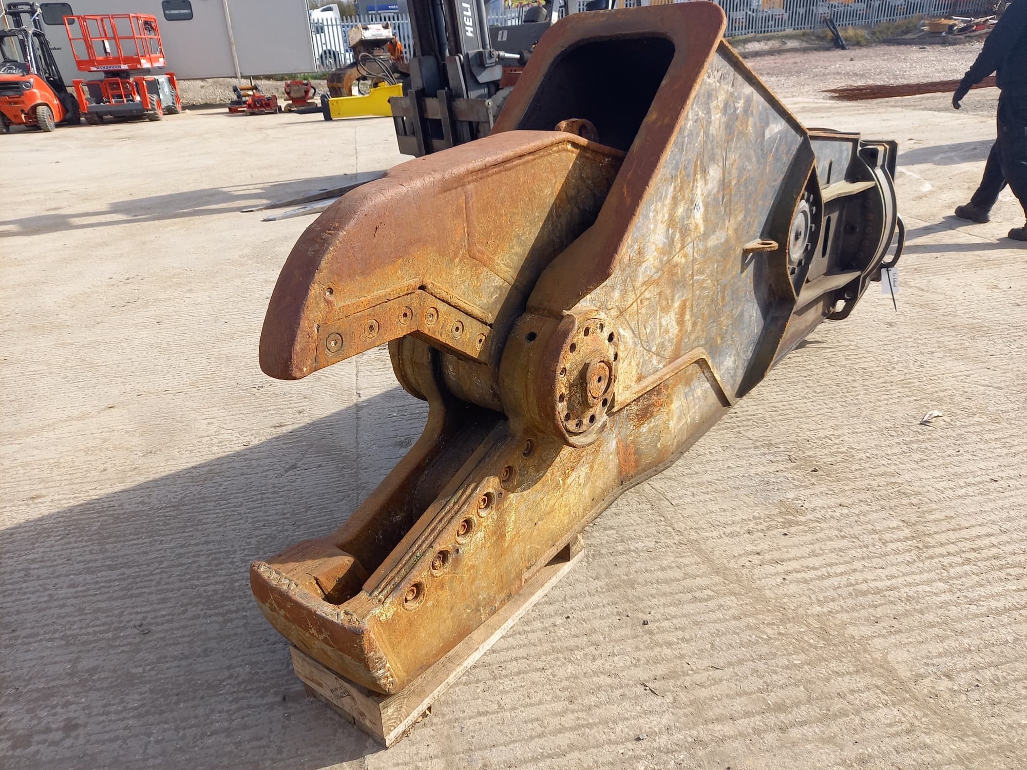 Demolition Scrap Shear