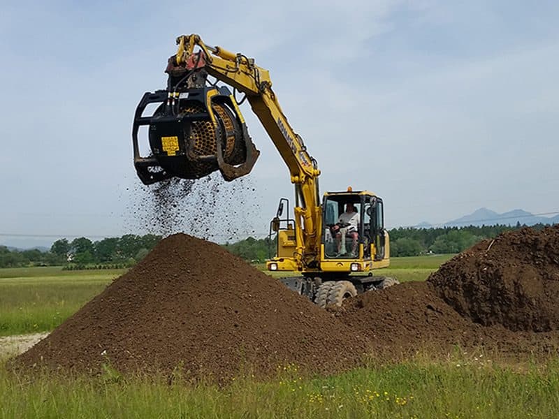 Blade Screening Buckets